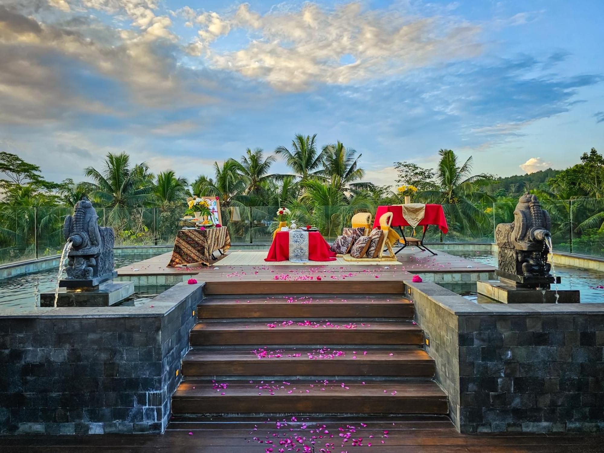 Hotel Le Temple Borobudur Magelang Bagian luar foto